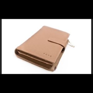 Ladies leather wallet.